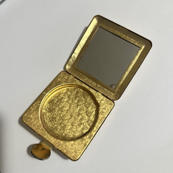 Other - AVON Gold Tone w Floral Rhinestone Catch Latch Loose Powder Compact VINTAGE